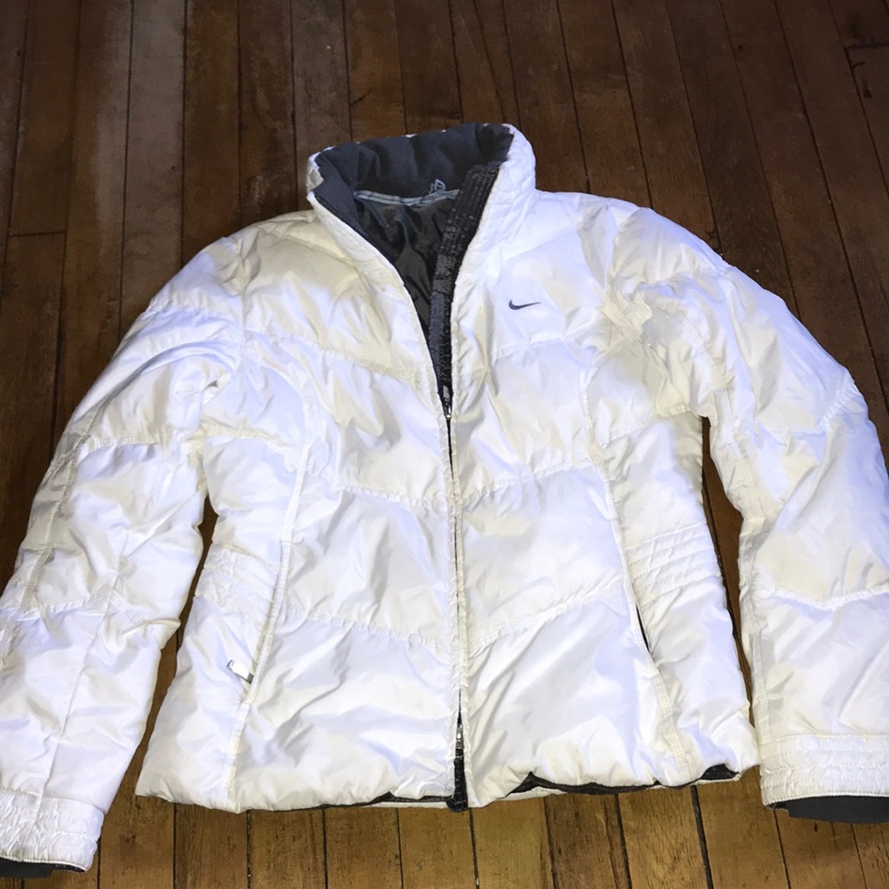 Nike White Puffer Jacket with Grey Lining